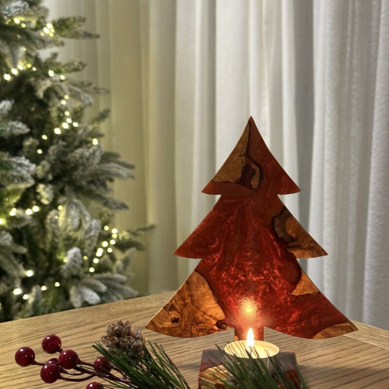 "Ivi" Christmas tree